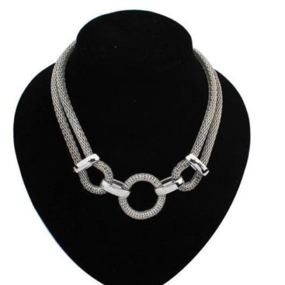 SALE ** BRAND NEW ** MESH LIGHTWEIGHT NECKLACE
